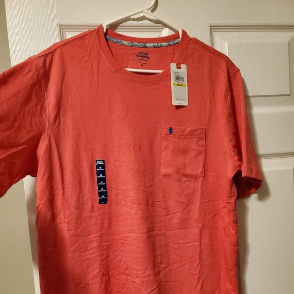 IZOD Men's Saltwater Short Sleeve Solid T-Shirt with Pocket - Picture 3 of 5